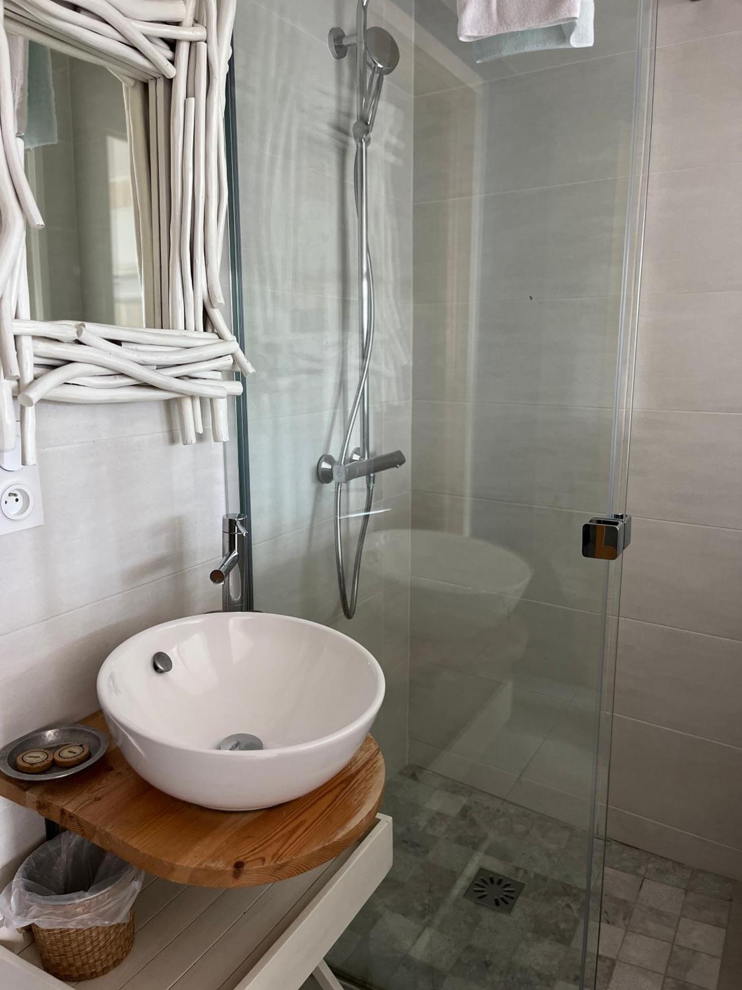 Les Transats Chambre Et Appartements Face A La Mer Barfleur Bagian luar foto
